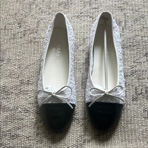 CHANEL Women's Black and Cream Loafers